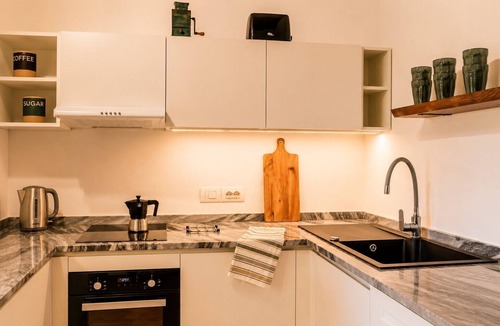 Cortona Apartment | Fratta Anguria Family spacious 2 bedroom apt near Cortona, shared pool, garden