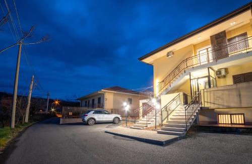 Bronte House | Fronte Etna