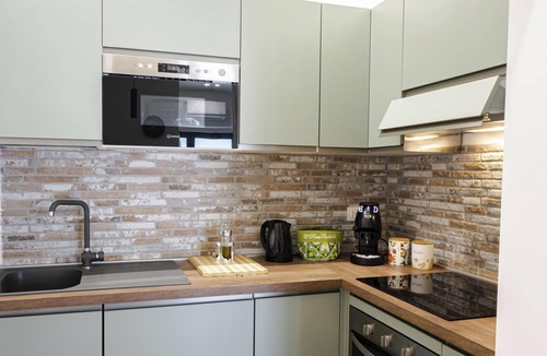 San Giorgio-Librino-San Giuseppe la Rena-Zia Lisa-Villaggio Sant'Agata Apartment | Full apartment ground floor vacation home free parking guarded