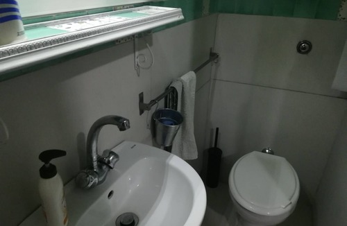 Castel San Giorgio Apartment | Furnished studio (double bed) with TV and private bathroom