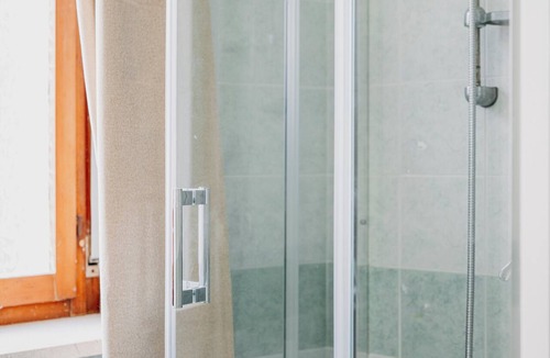 Tiche Apartment | Gerone Room 5 with Wi-Fi