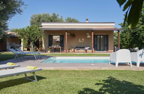 Noto Marina Villa | Giardino Tropicale Eco-friendly accommodations