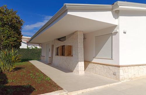 Carrozziere Villa | Giloma House