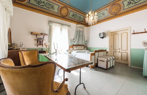 Leni Bed & Breakfast | Giuliana Room in Salina B&B Villa Pittorino
