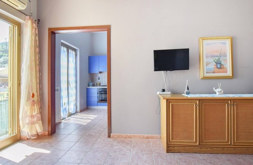 Marina di Caronia Apartment | Gorgeous apartment in Marina di Caronia with WiFi