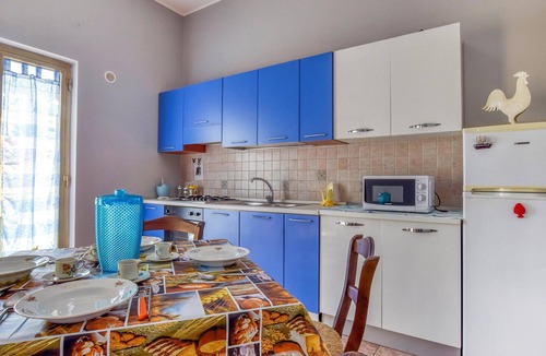 Marina di Caronia Apartment | Gorgeous apartment in Marina di Caronia with WiFi