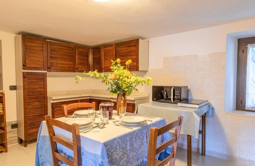 Campello sul Clitunno Apartment | Gorgeous apartment in Loc. Fontanelle with WiFi