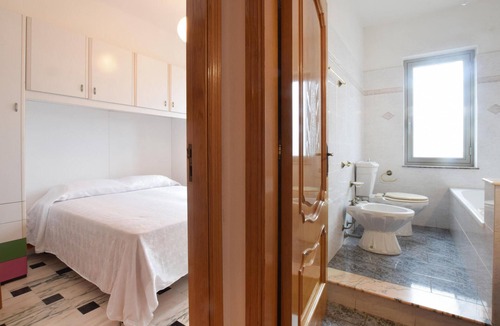 Acquedolci Apartment | Gorgeous apartment in Acquedolci with house sea view