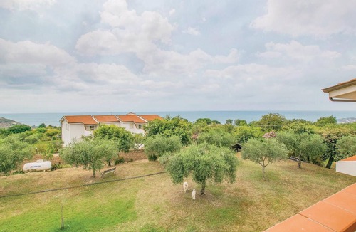 Ricadi Apartment | Gorgeous apartment in Ricadi with outdoor swimming pool