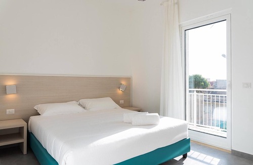 Cava dʼAliga Apartment | Gorgeous apartment in Cava D'Aliga with WiFi