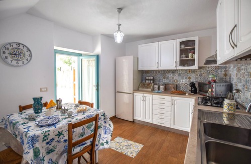 Longobardi House | Gorgeous home in Longobardi with WiFi