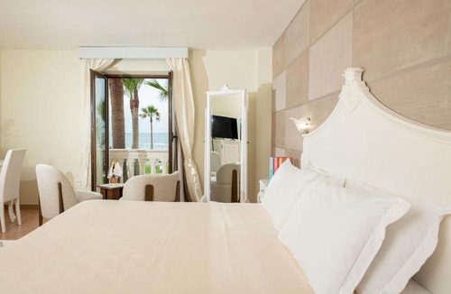 Licola Mare Hotel | Grand Hotel Le Château