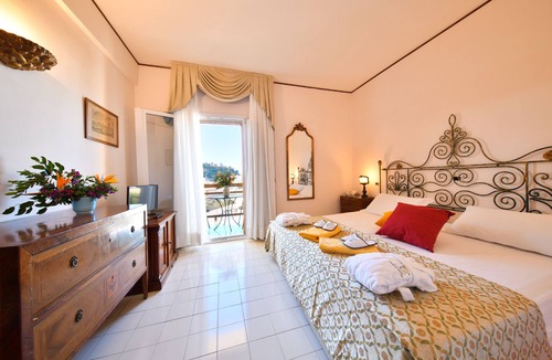 Lacco Ameno Hotel | Grand Hotel Terme Di Augusto
