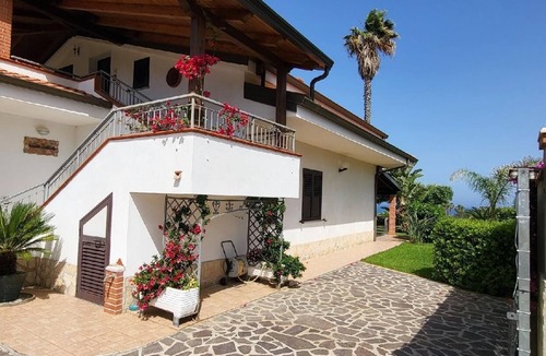 Ricadi Apartment | Graziella Apartment in Capo Vaticano