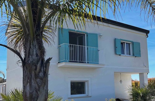 Policoro House | Grazioso Bilocale Woody