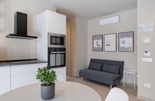 Santa Flavia Apartment | ‘Grecale’ Apartment with Balcony, Wi-Fi and Air Conditioning
