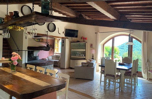 Montieri Villa | Green oasis of peace! Tuscan country house 10 pers. Panoramic view pool