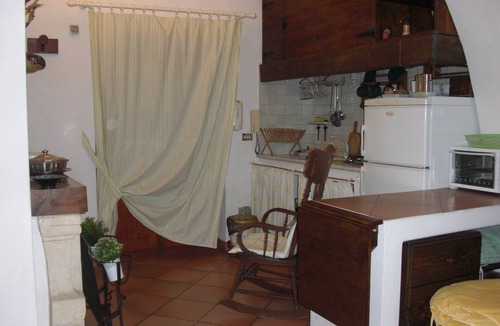Leni Apartment | Green studio apartment in Salina Aeolian Islands 900 meters from the sea