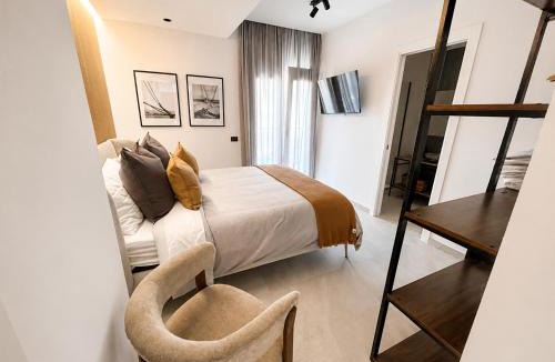 Aspra Apartment | Grifone Suite with Private Jacuzzi