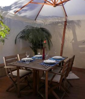 Rione VII Regola Apartment | Grotte Flat