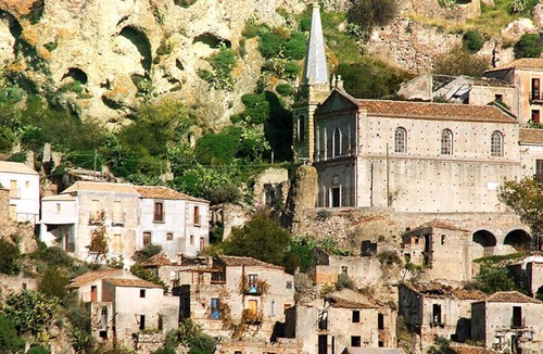 Pentedattilo House | Guest House - Pentedattilo Country Houses