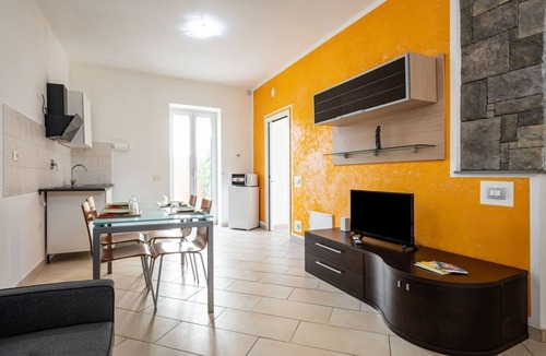 Brugnato Apartment | GuestHost - Casa Namestè 5Terre Holiday Apt x3