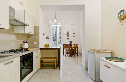 Corso dei Mille - Sant'Erasmo Apartment | GuestHost - Corso dei Mille Railway Apartment