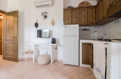 San Pantaleo Apartment | GuestHost - Cozy 55 sqm apartment, ideal for 3 people, located on the first floor of a building without a lift.The property is located in San Pantaleo, a charming village in the hinterland of the Costa Smeralda, which combines the authentic charm of loca