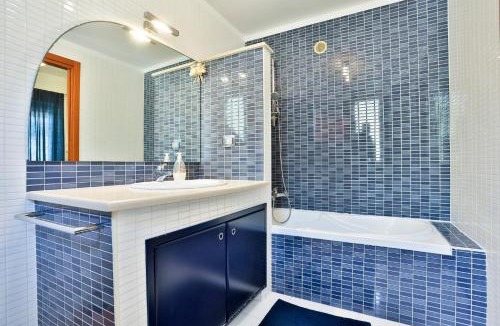 Pozzuoli Apartment | GuestHost - La Vela Azzurra - Flat by the Sea
