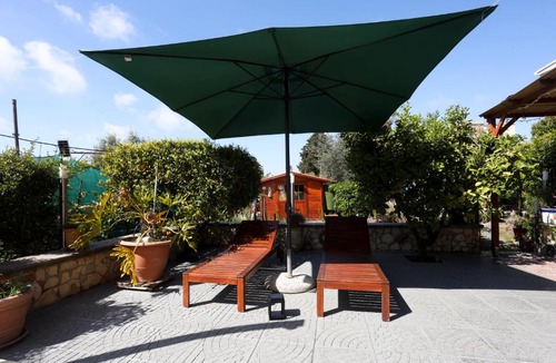 San Giorgio a Cremano Apartment | GuestHost - Vesuvium Garden