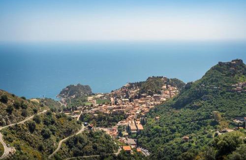 Castelmola Apartment | GuestHost - ViDa Home - Panoramic View Apartment