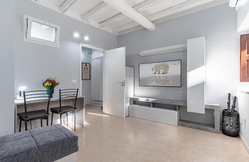 Borgo-Sanzio Apartment | GuestHost - Villa Bellini & Stadio Comfy Apartment