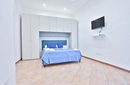 Pozzuoli Apartment | GuestHost - Yalta - Seaview Apartment in Pozzuoli