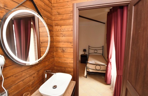 Piazza Armerina Bed & Breakfast | Guesthouse in the historic center of Piazza Armerina with reserved parking,