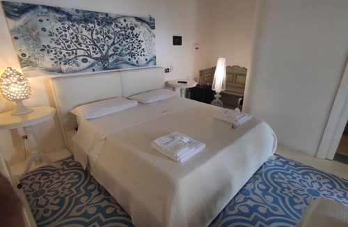 Santa Marina Salina House | Halgoduria