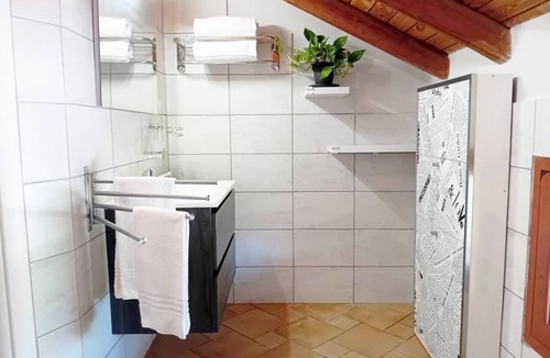 Belpasso House | Happy House - Independent smile attic, comfort and private parking.