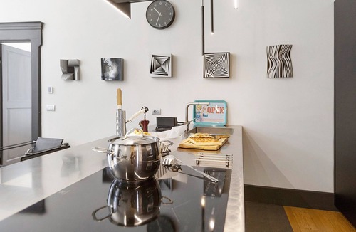 Chiavari Apartment | Historic Center, Elegant 'C123 Luxury' Apartment with Wi-Fi and Air Conditioning