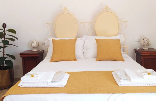 Centro Storico Bed & Breakfast | Historic home with a breathtaking garden in the heart of Salento