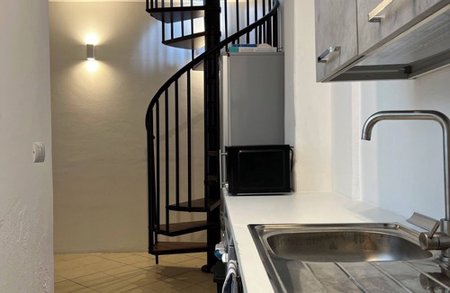 Riposto House | Historical sea town house, sun roof Terrace, close to beach/Etna/bars/Tormina