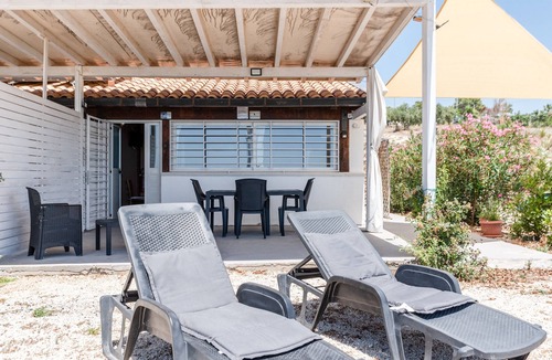 Realmonte Apartment | Holiday Home 'Abbacari 1' with Sea View, Wi-Fi and Air Conditioning