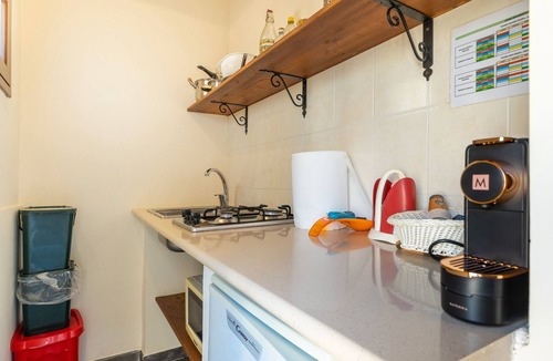 Ragusa House | Holiday Home 'Al Casale' with Sea View, Wi-Fi and Air Conditioning