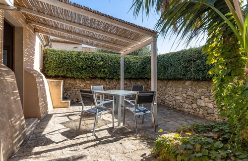 Ragusa House | Holiday Home 'Al Casale' with Sea View, Wi-Fi and Air Conditioning