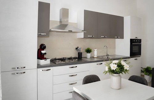 Crotone House | Holiday Home 'Alice' with Sea View and Wi-Fi