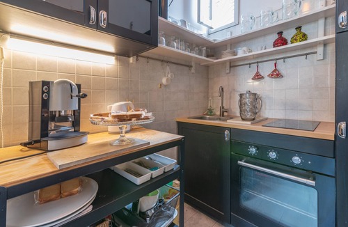 Noto Historic Centre House | Holiday Home 'Casa Neathon' with Wi-Fi, Terrace & Balcony