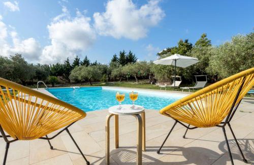 Buseto Palizzolo House | Holiday Home Casale Colomba by Interhome