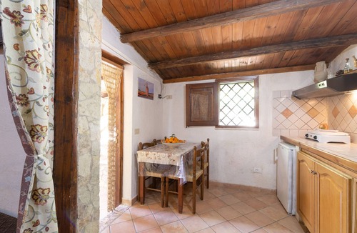 Buseto Palizzolo House | Holiday Home 'Fattoria Spezia - Nespola' with Shared Pool, Garden and Shared Wi-Fi