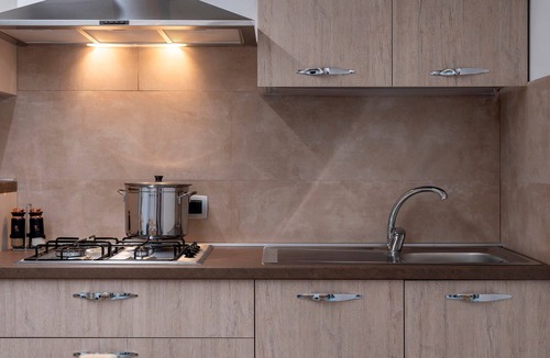 Menfi House | Holiday Home 'Francesca' close to City Centre with Garden & Air Conditioning