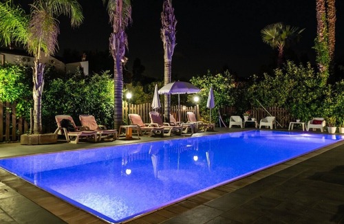 Piedimonte Etneo Apartment | Holiday Home 'Gelso' with Sea View, Wi-Fi and Air Conditioning