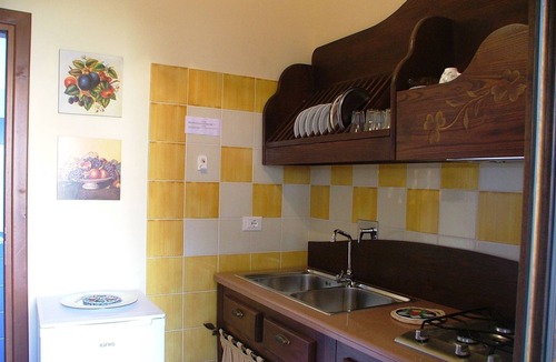 Stilo House | Holiday Home in Guardavalle near River