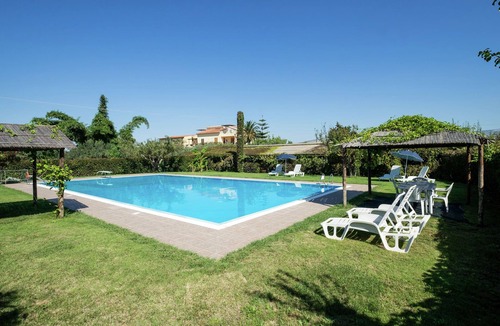 Sciacca House | Holiday Home in Sciacca with Pool & Garden